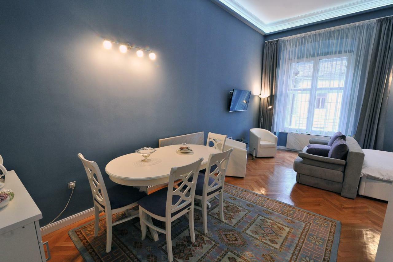 Apartment 9 - City Centre シビウ エクステリア 写真
